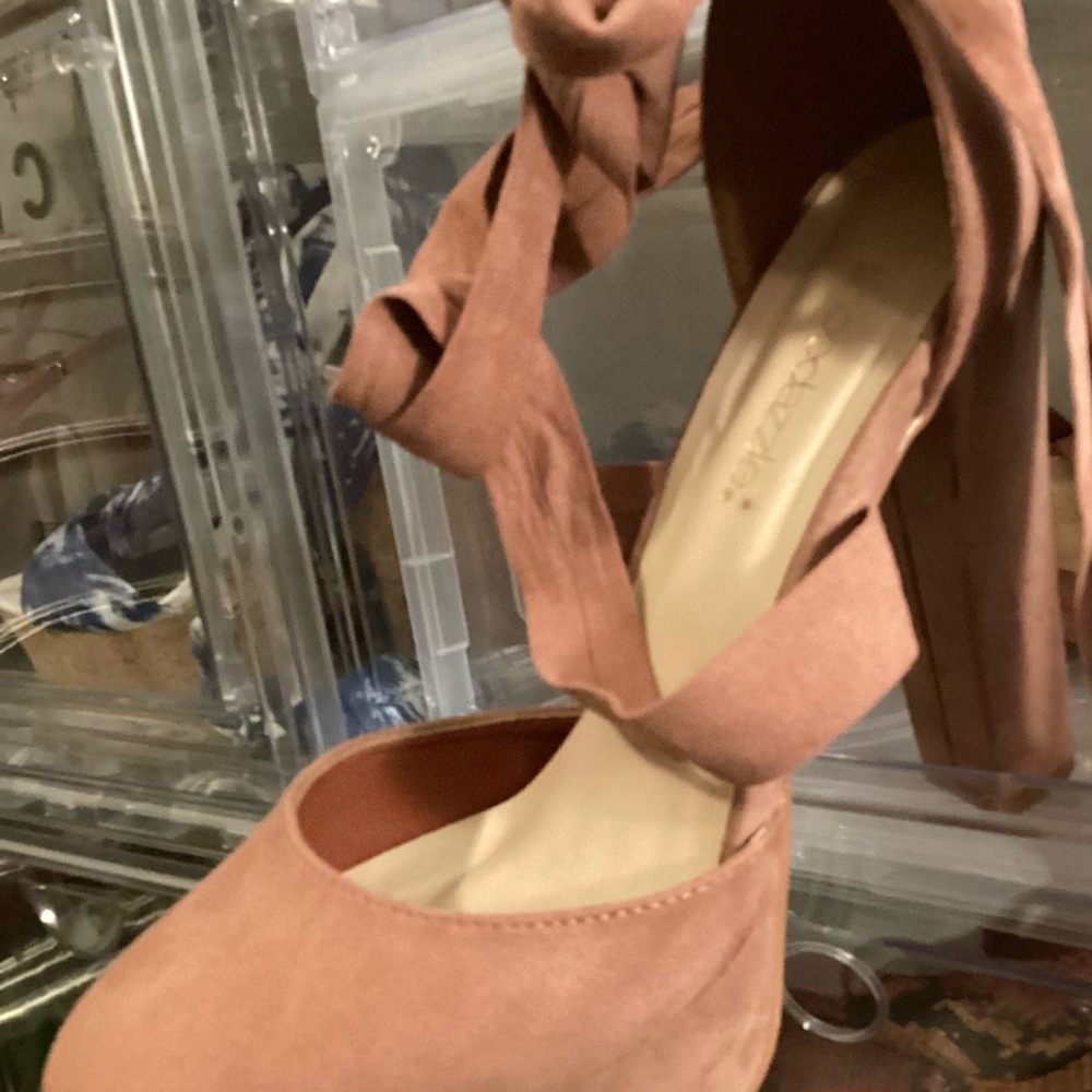 Shoe Dazzle Blush Heels with Bow Accent